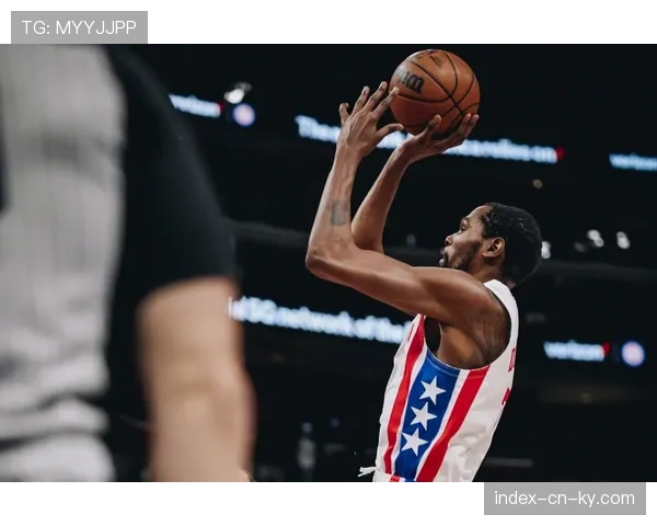 篮网三分投射占比极高，但整体命中率波动影响进攻效率稳定性